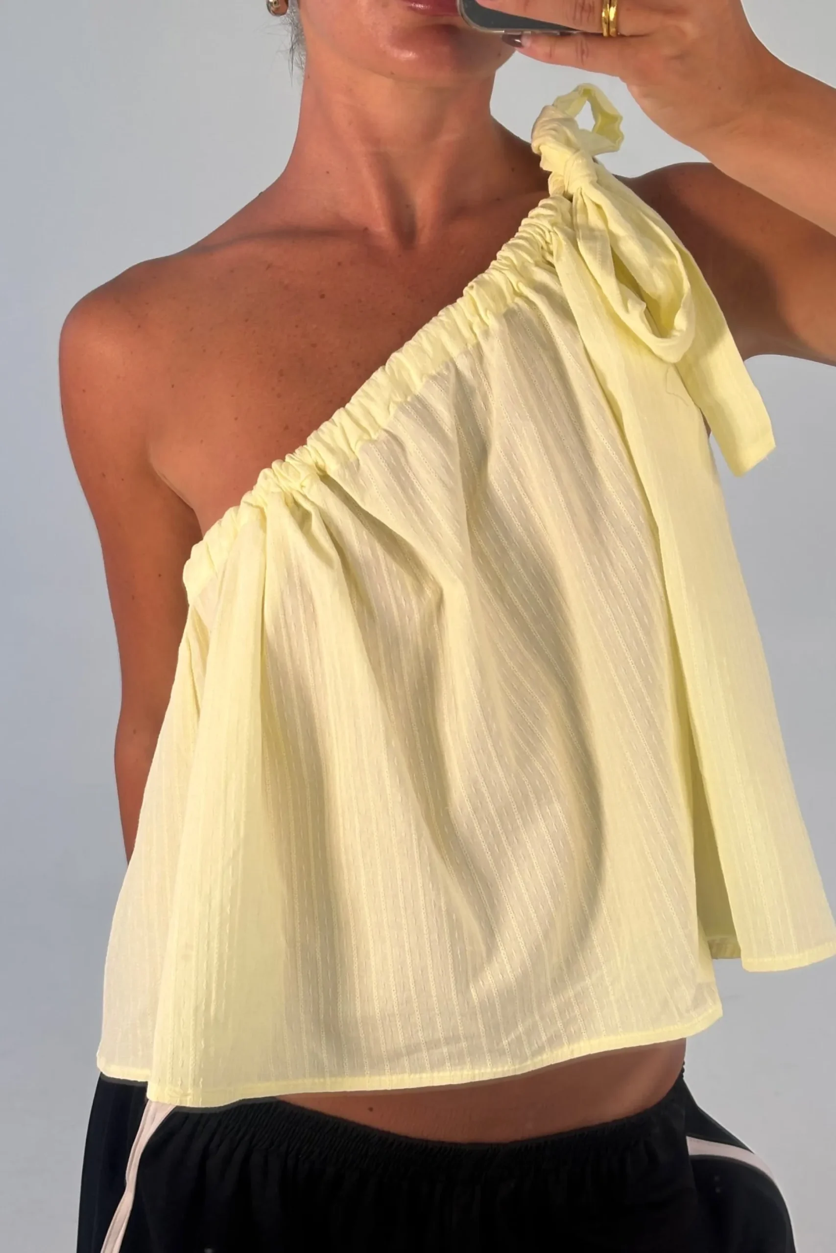 Bria Top Lemon