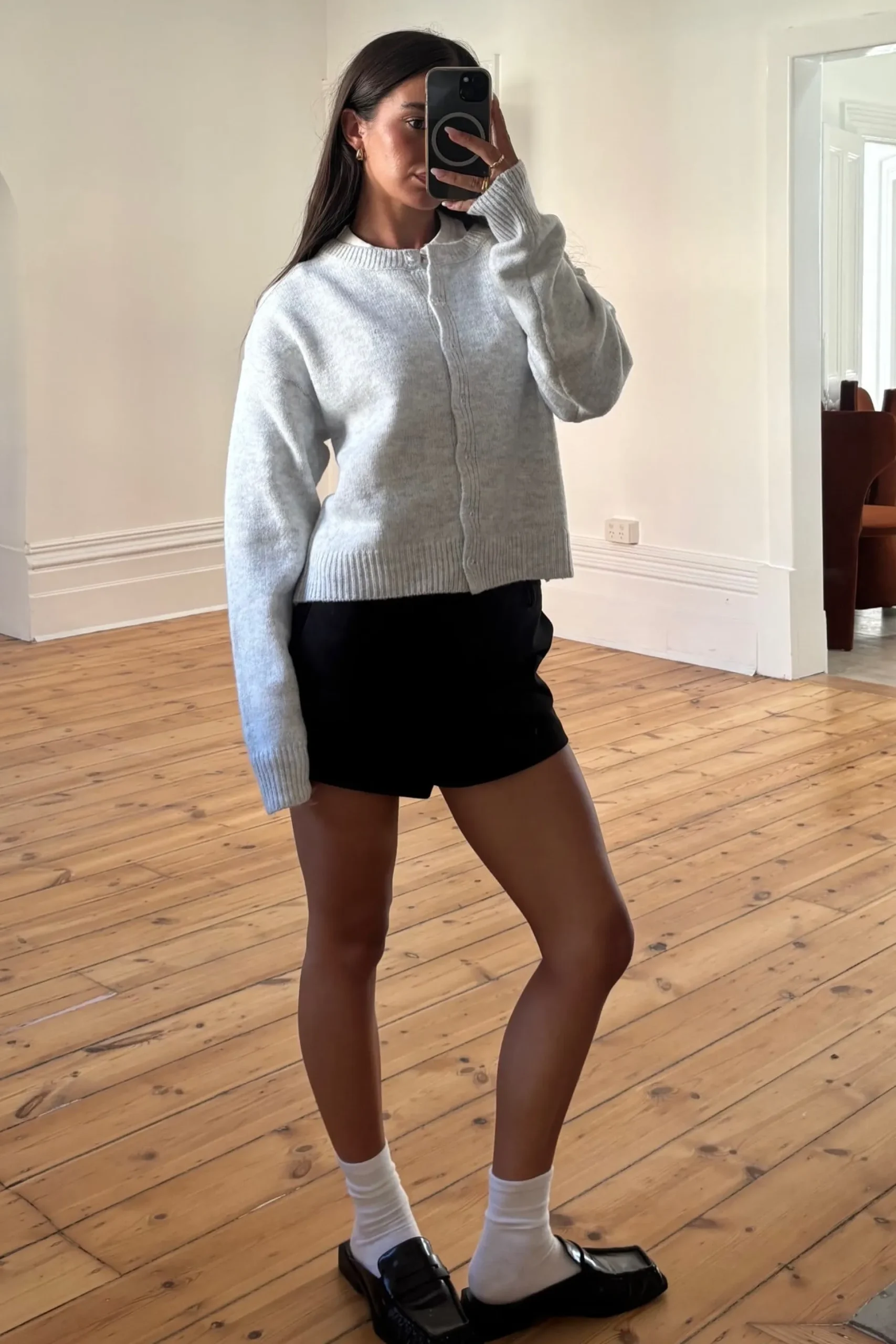 Catia Cardi Grey
