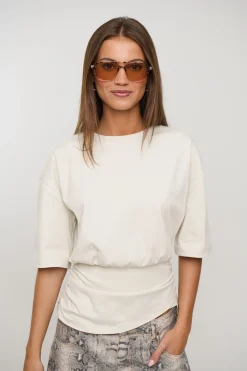 Delani Tee Creme