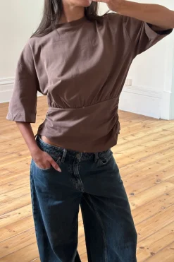 Delani Tee Hazelnut
