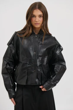 Madame Bomber Onyx