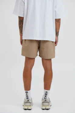 Nolan Trunk Tan
