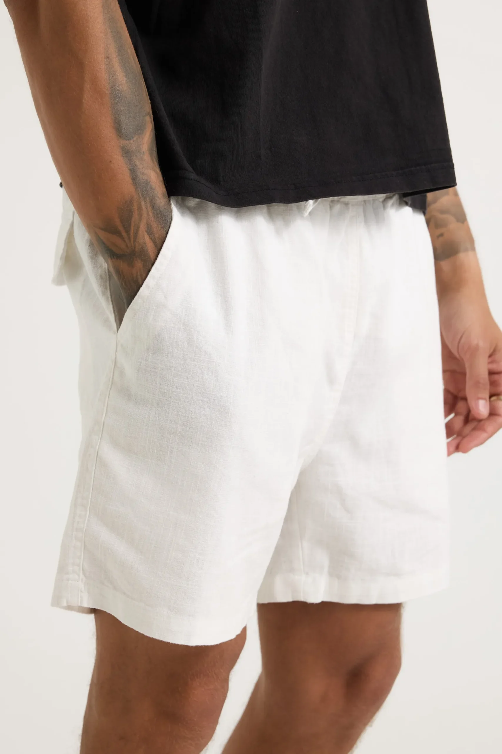 NTH Felix Linen Short White