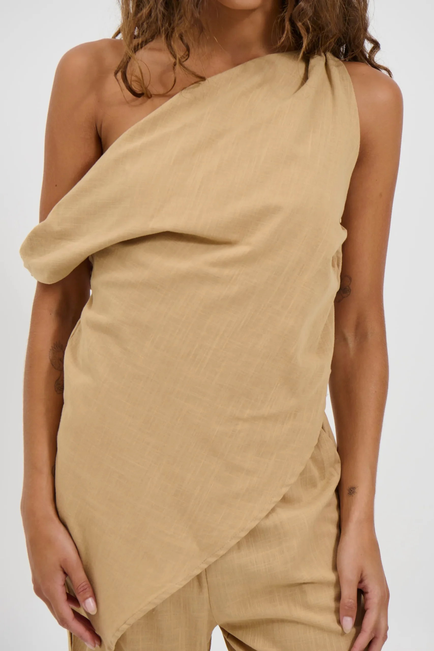 Tasi Set Tan