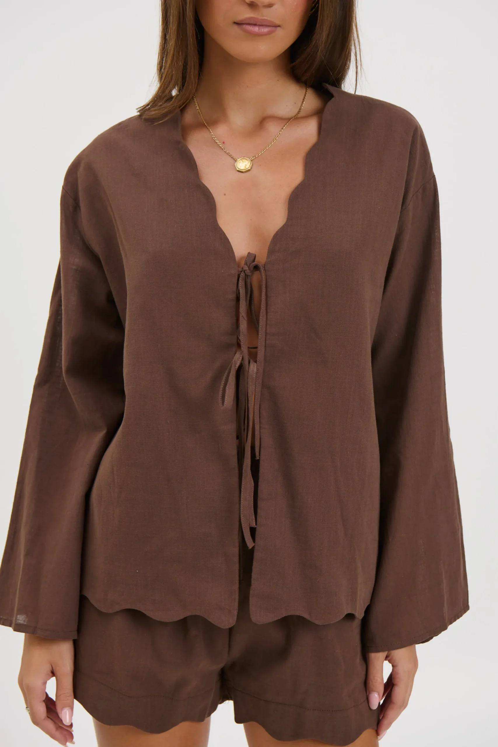 Tianna Scallop Set Chocolate