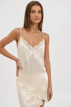 Toni Cami Top Creme